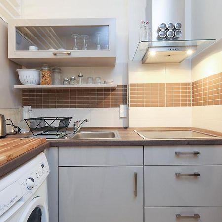 4 Personen Altbau Nahe Kurfuerstendamm - Macbeth Berlin Dış mekan fotoğraf